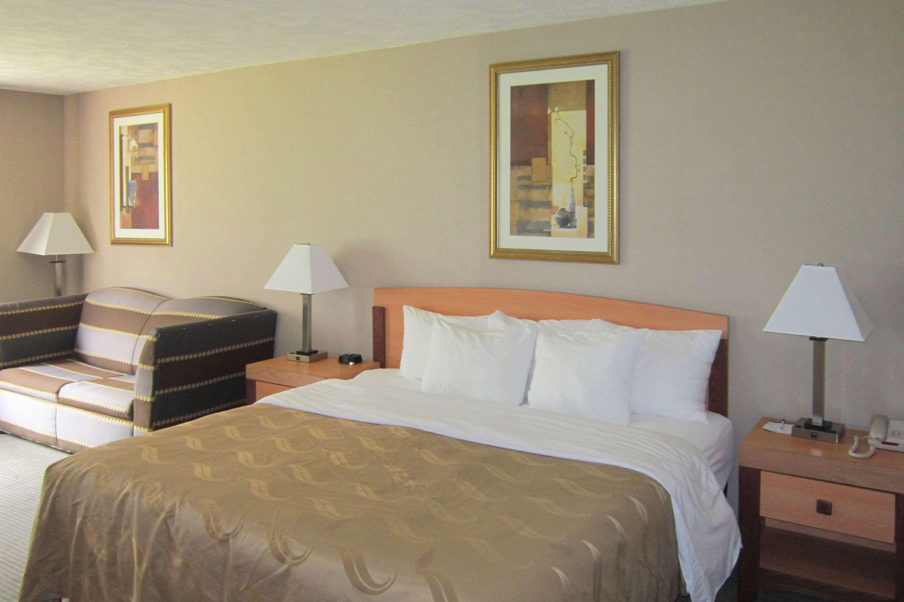 Quality - Bloomington Inn 2*