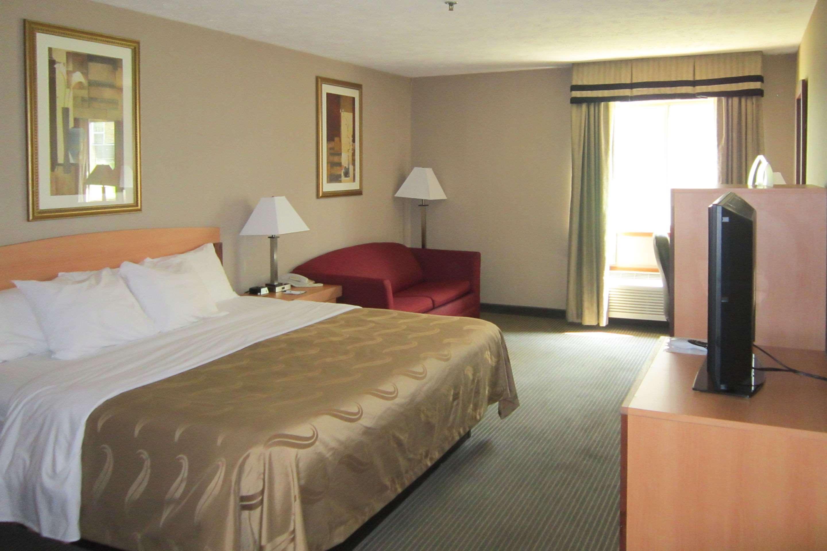 Inn Quality - Bloomington 2*