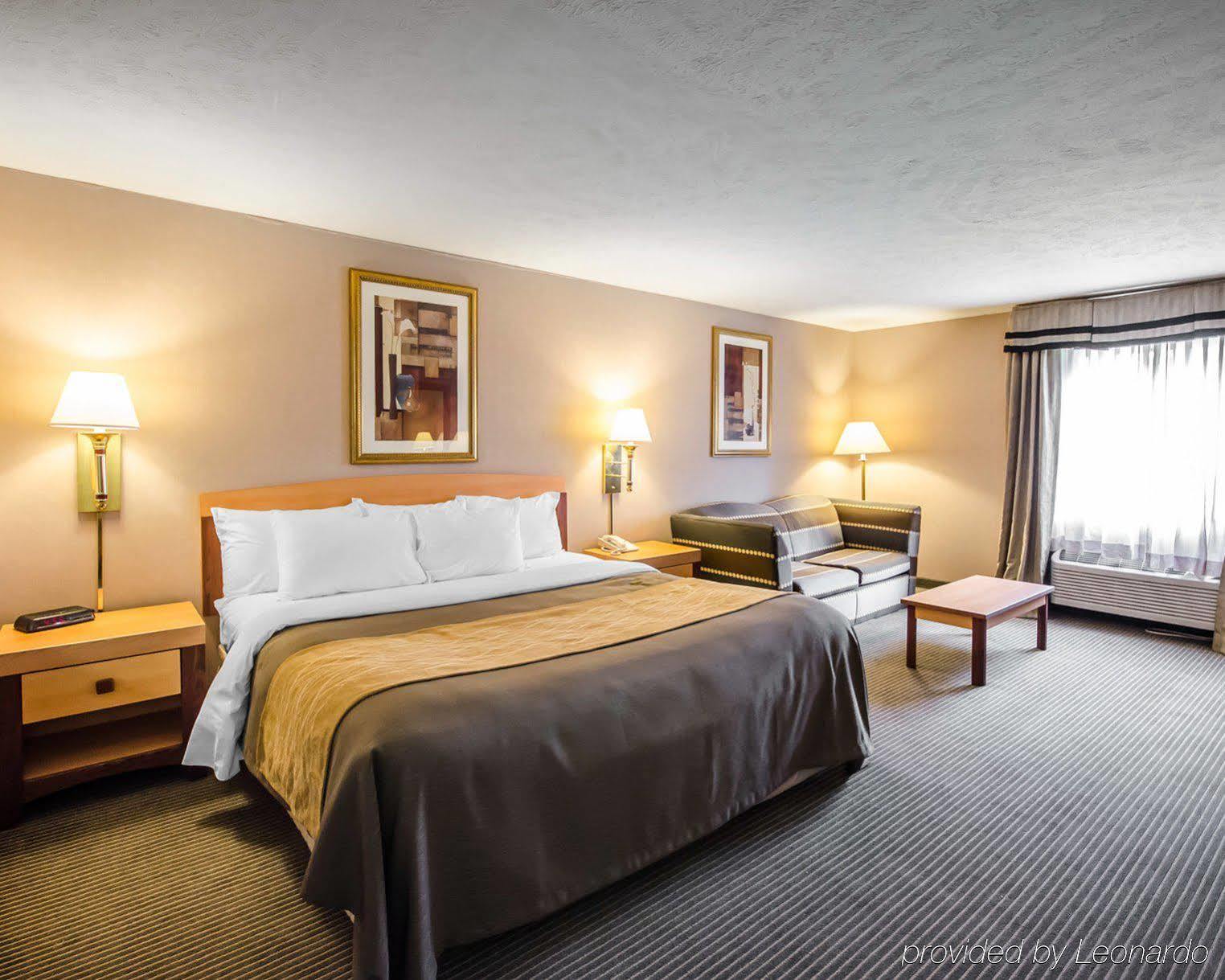Inn Quality - Bloomington Nashville